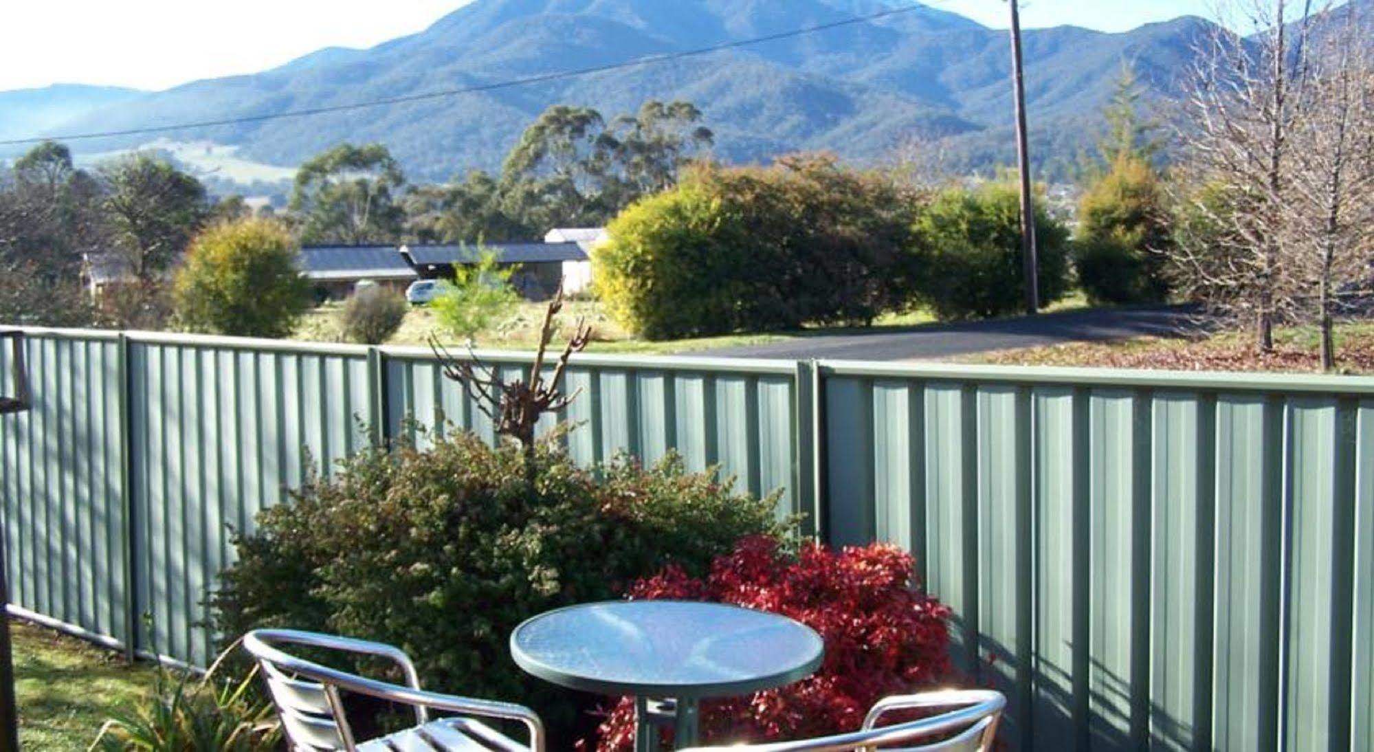 Bogong Moth Motel Mount Beauty Buitenkant foto