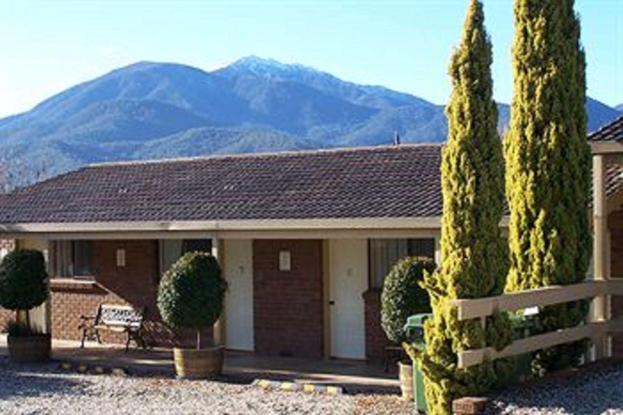 Bogong Moth Motel Mount Beauty Buitenkant foto